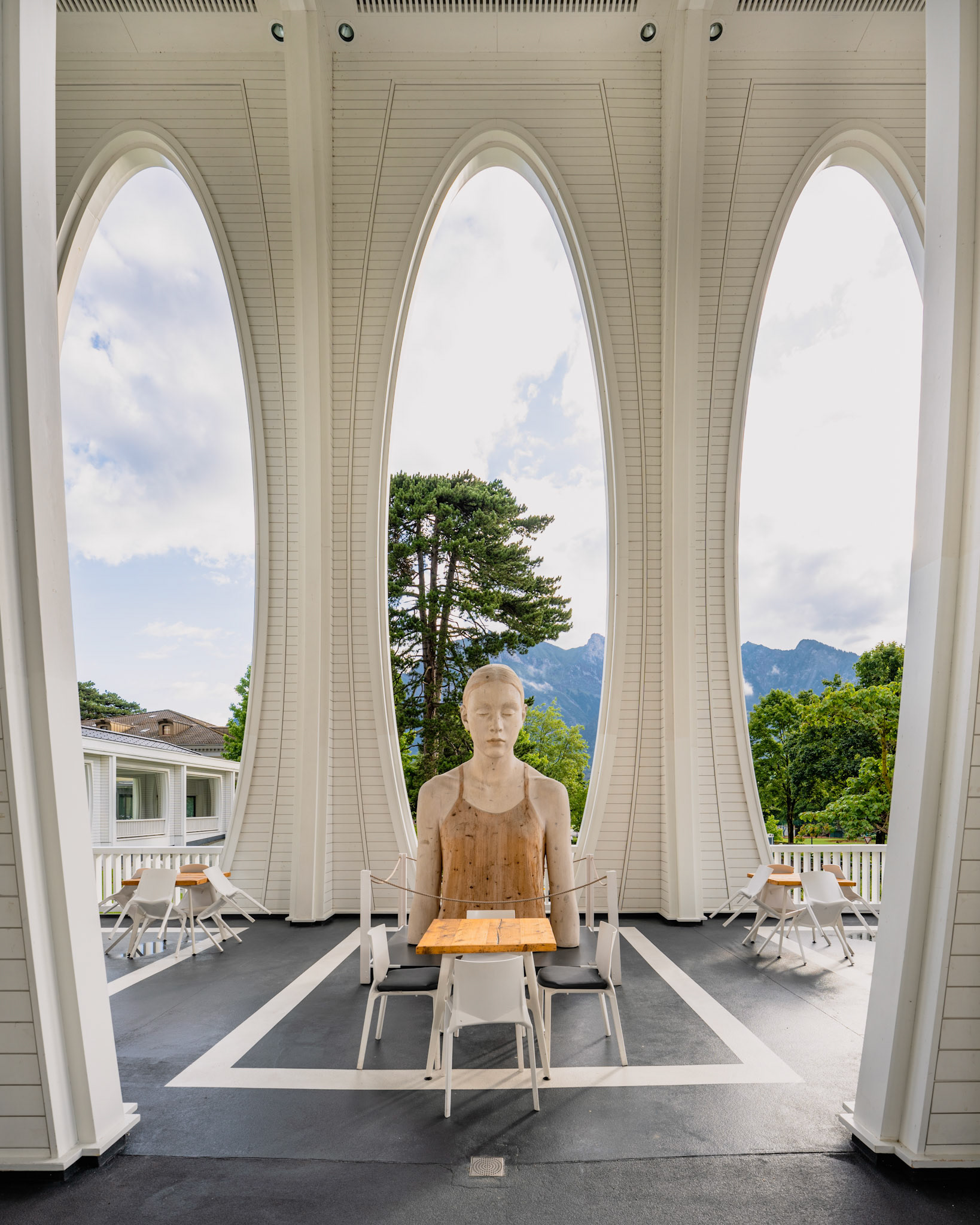 "Laura non c'é" by Bruno Walpoth