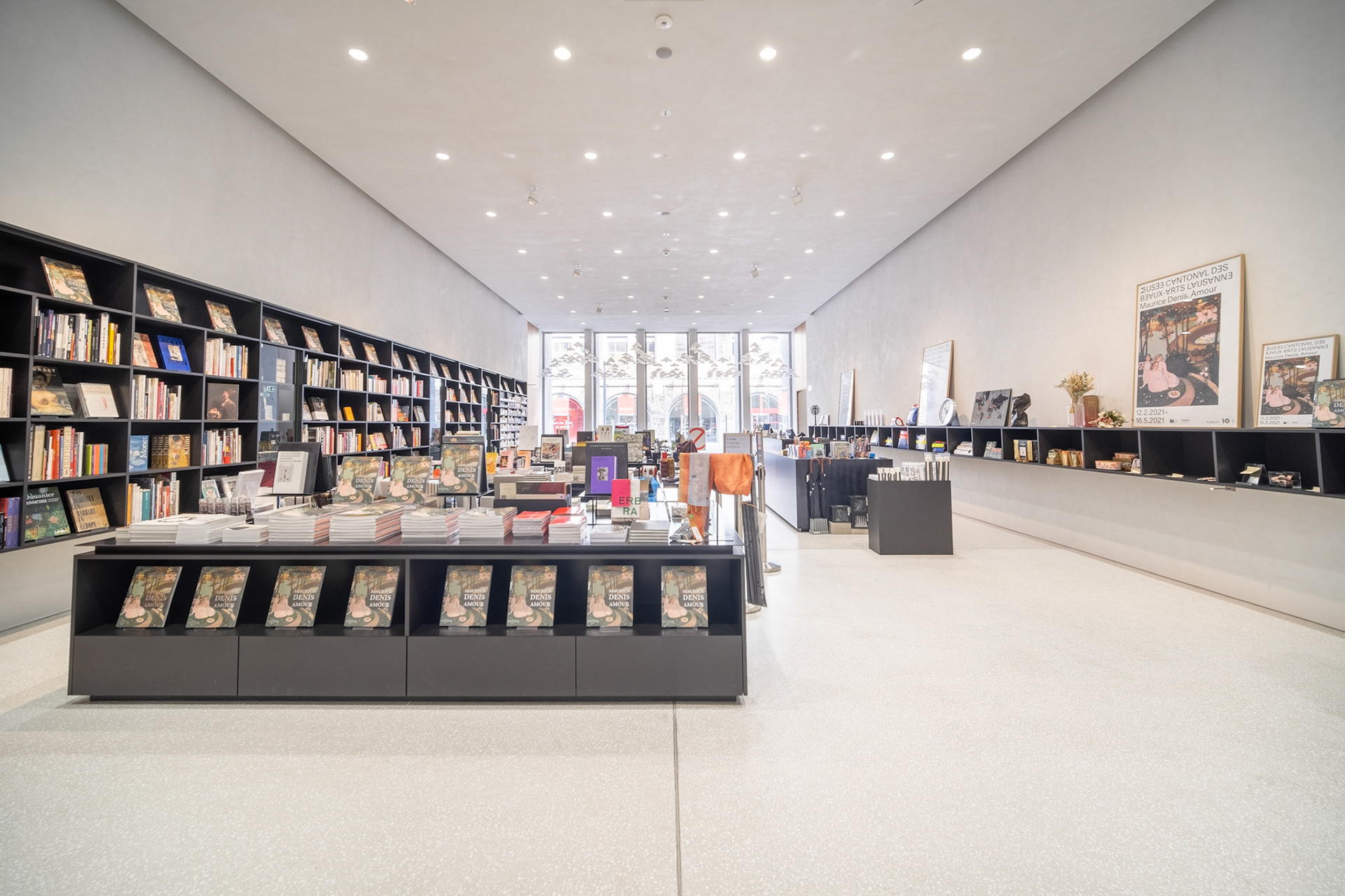 MCBA, Lausanne