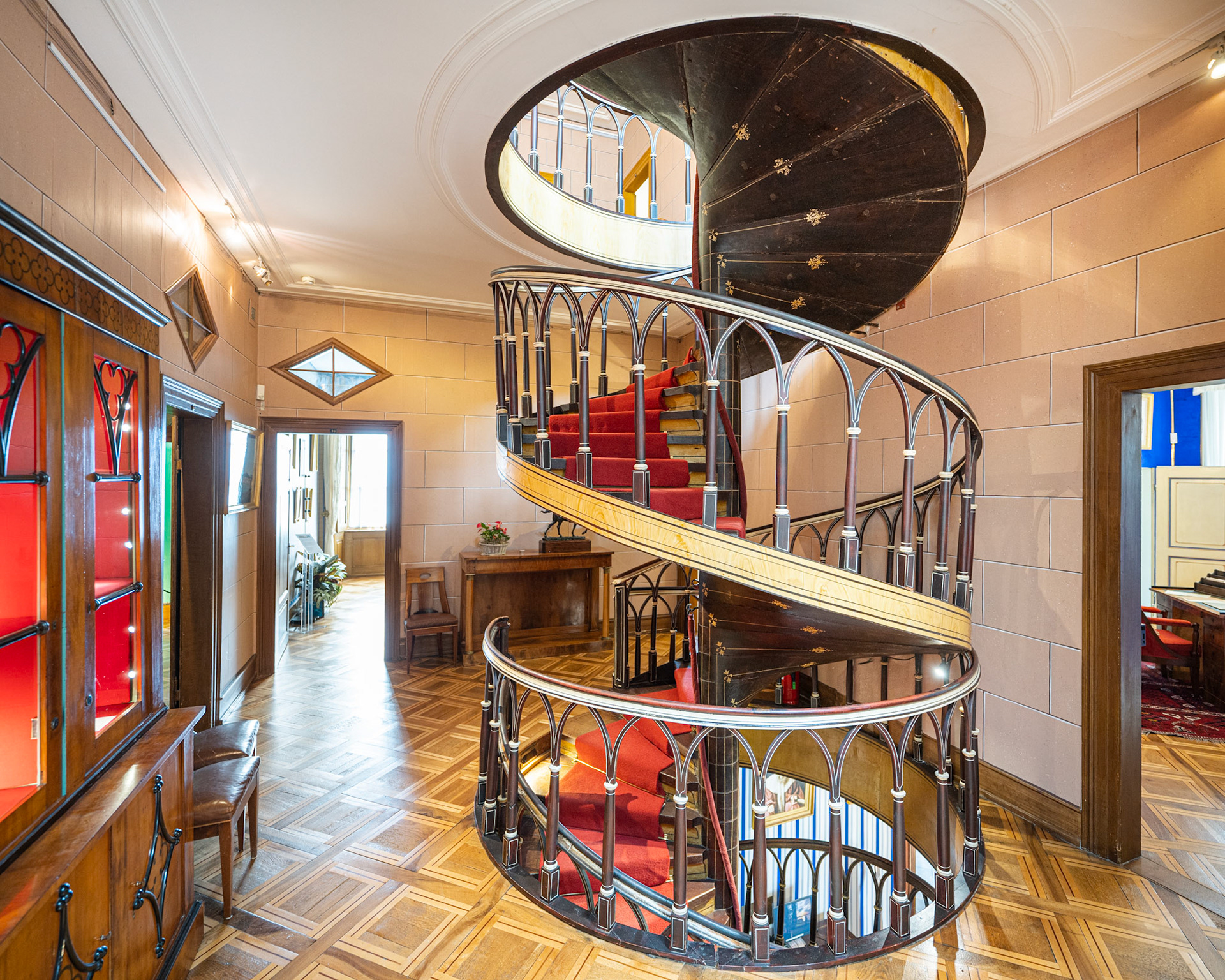 Napoleonmuseum spiral staircase