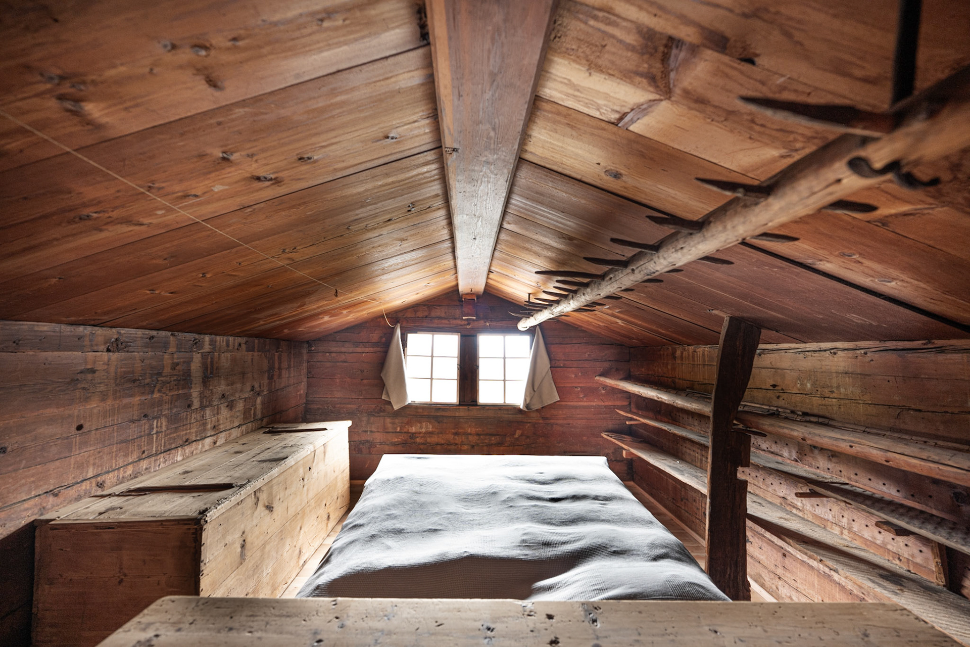 attic bedroom