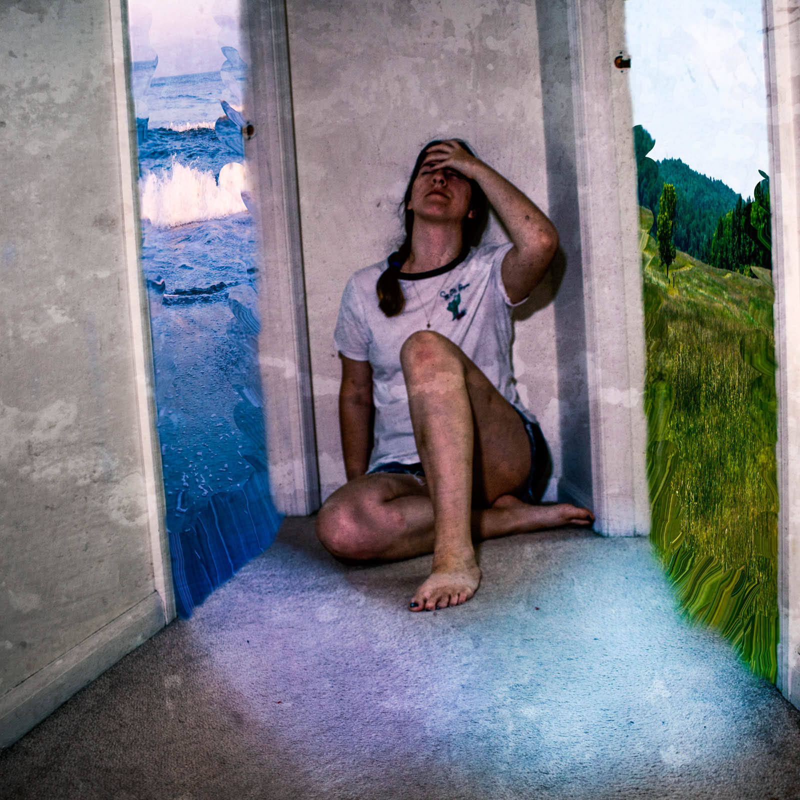Stuck between two rooms