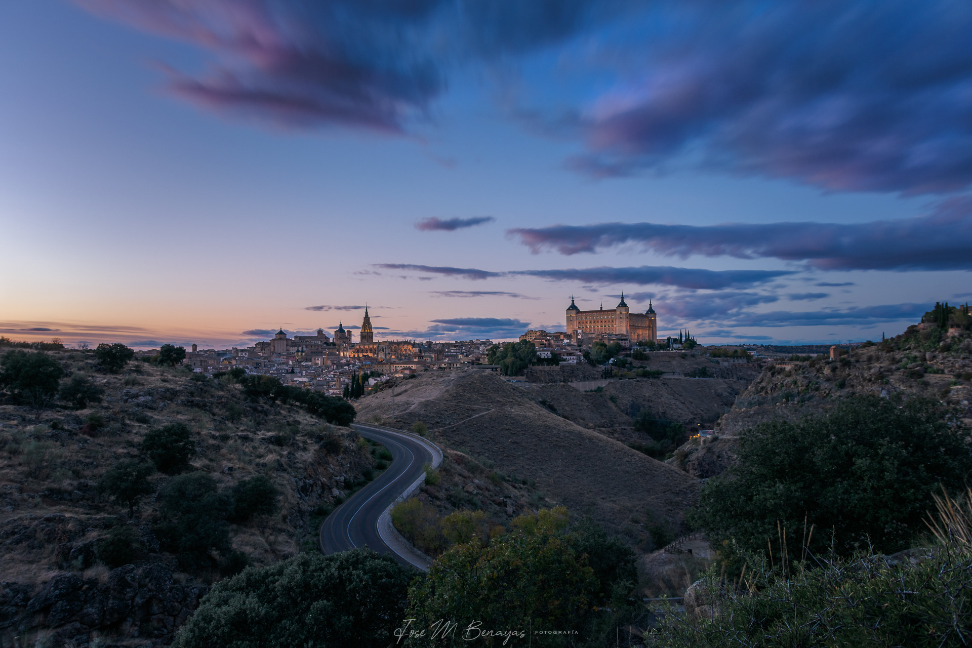 Nº8 :Atardecer sobre Toledo (2). 300ppp. Toma única