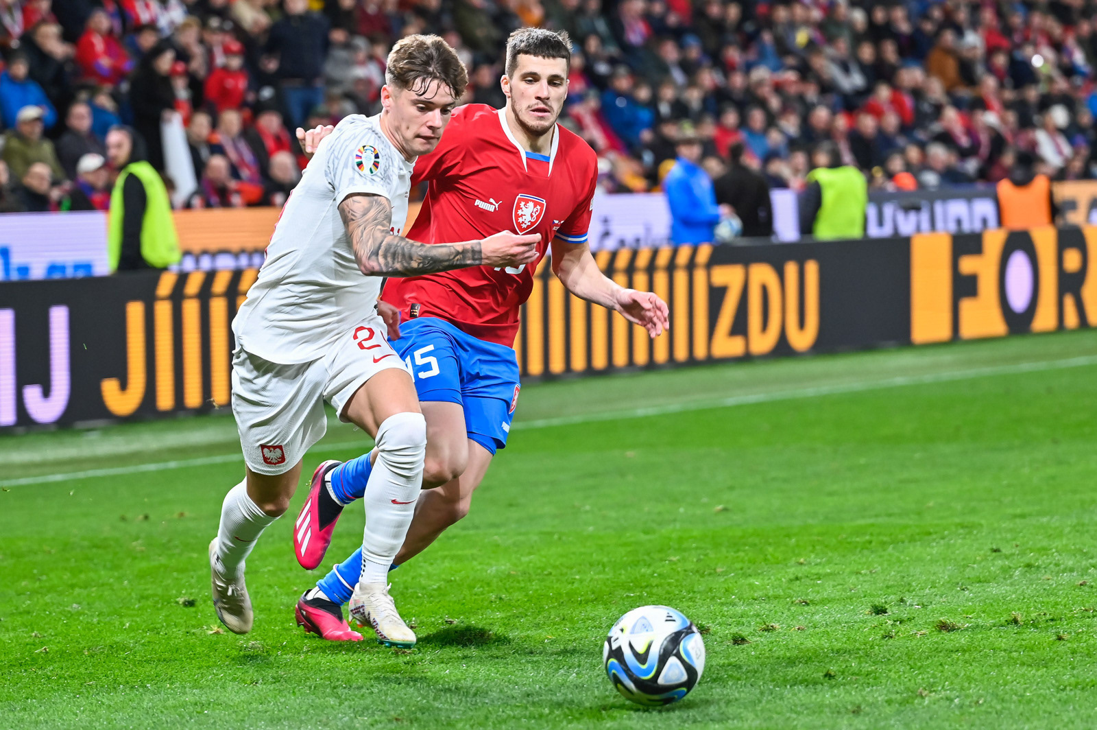Eliminacje Euro 2024: Czechy - Polska 3:1. N/z Nikola Zalewski