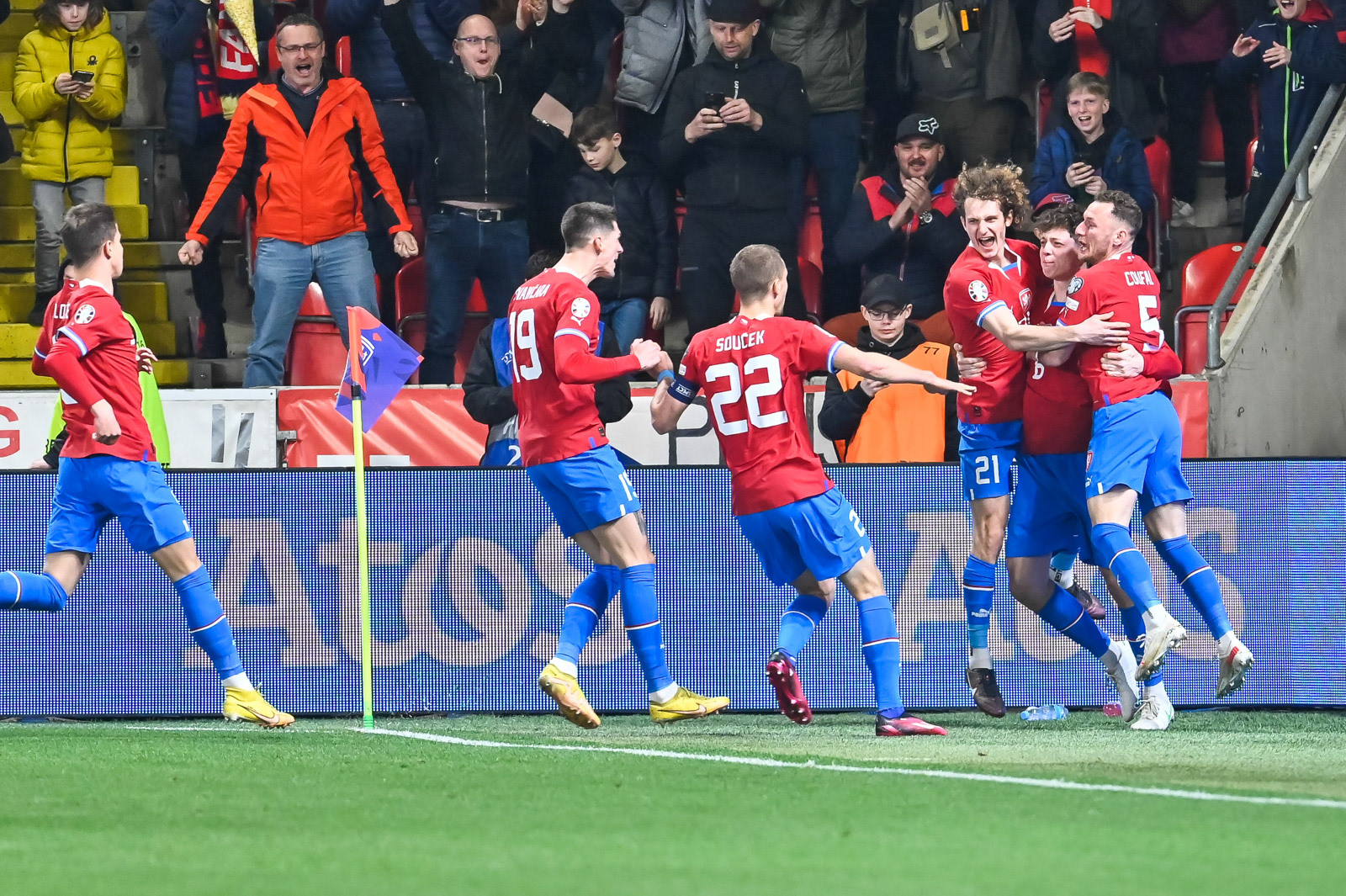 Eliminacje Euro 2024: Czechy - Polska 3:1.