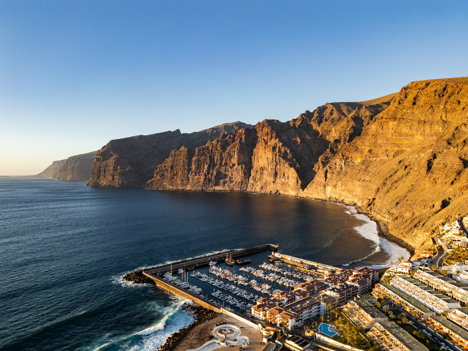  Los Gigantes 