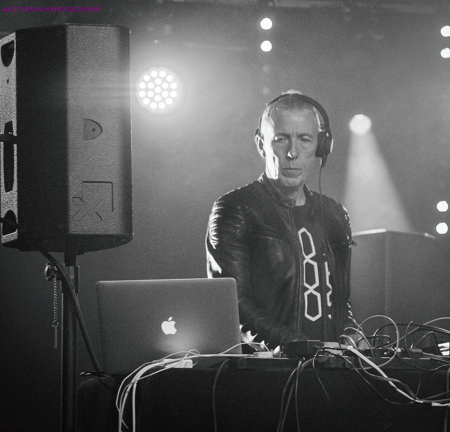 DJ