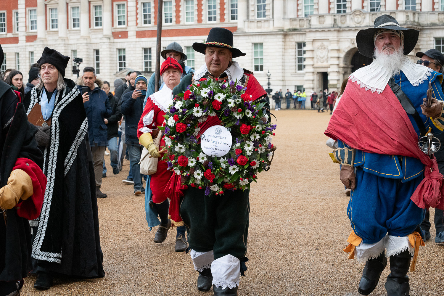 A wreath honouring King Charles I © Ron Fassbender