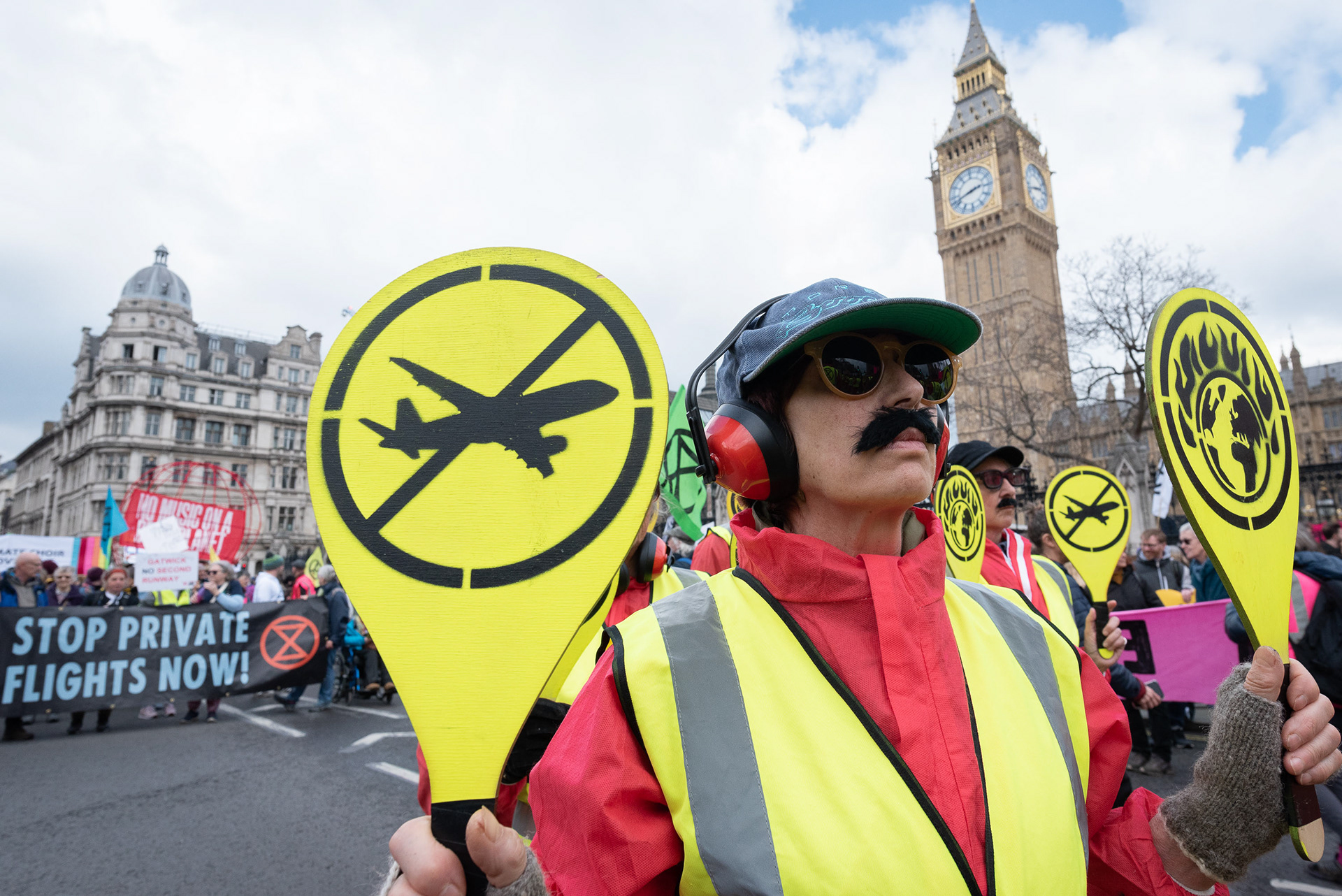 More flights ... plane stupid © Ron Fassbender