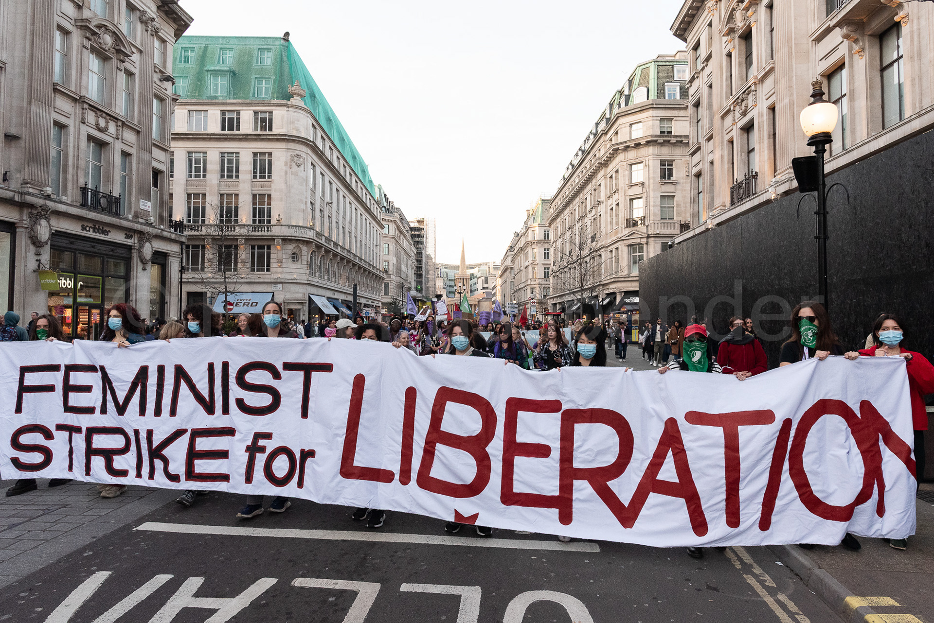 Feminist Strike in Oxford Circus © Ron Fassbender