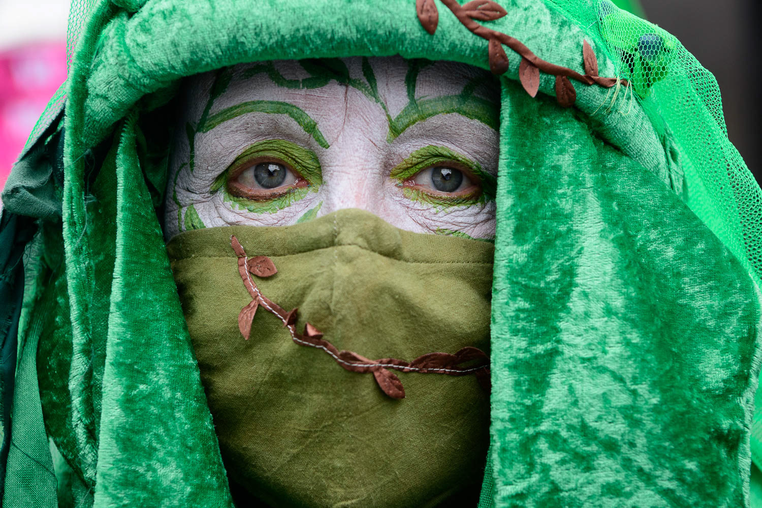 Green Spirit outside Downing Street, home of the UK Prime Minister. © Ron Fassbender