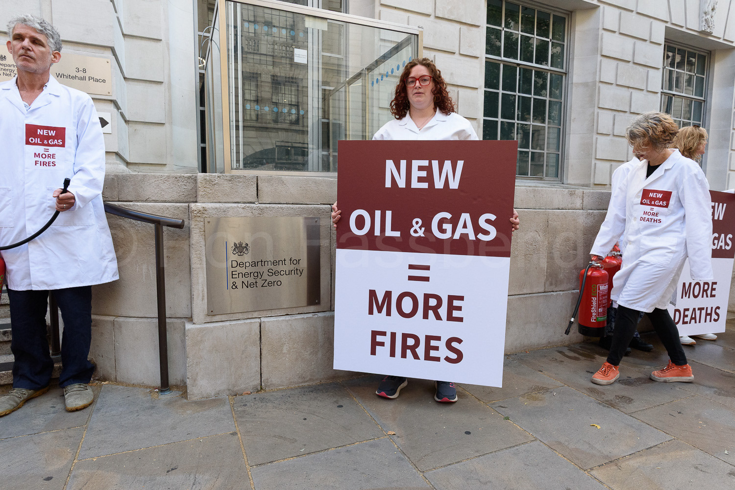Scientists on Survival, DESNZ protest © Ron Fassbender