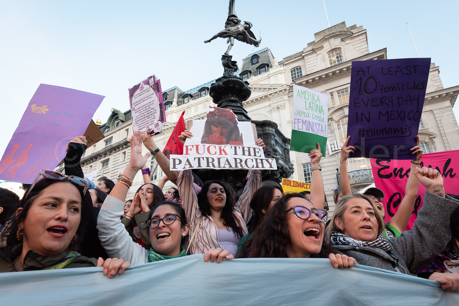 Feminist Strike in Piccadilly Circus © Ron Fassbender