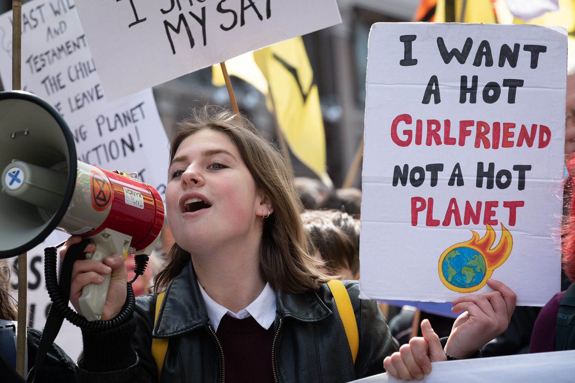 I want a hot girlfriend not a hot planet © Ron Fassbender
