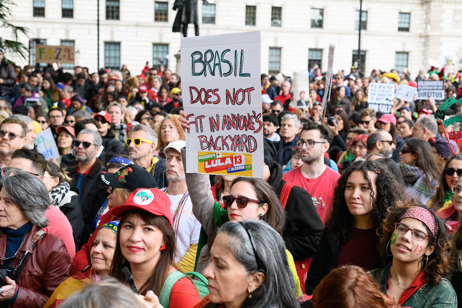 Lula supporters rally in London © Ron Fassbender