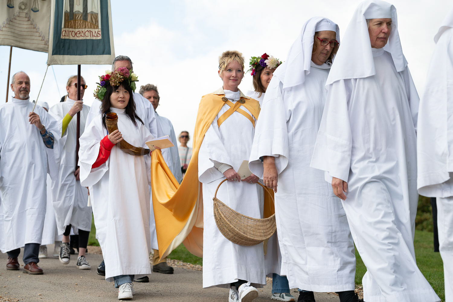 The British Order of Druids proceed down Primrose Hill, in London, after their Autumn Equinox ceremony. © Ron Fassbender