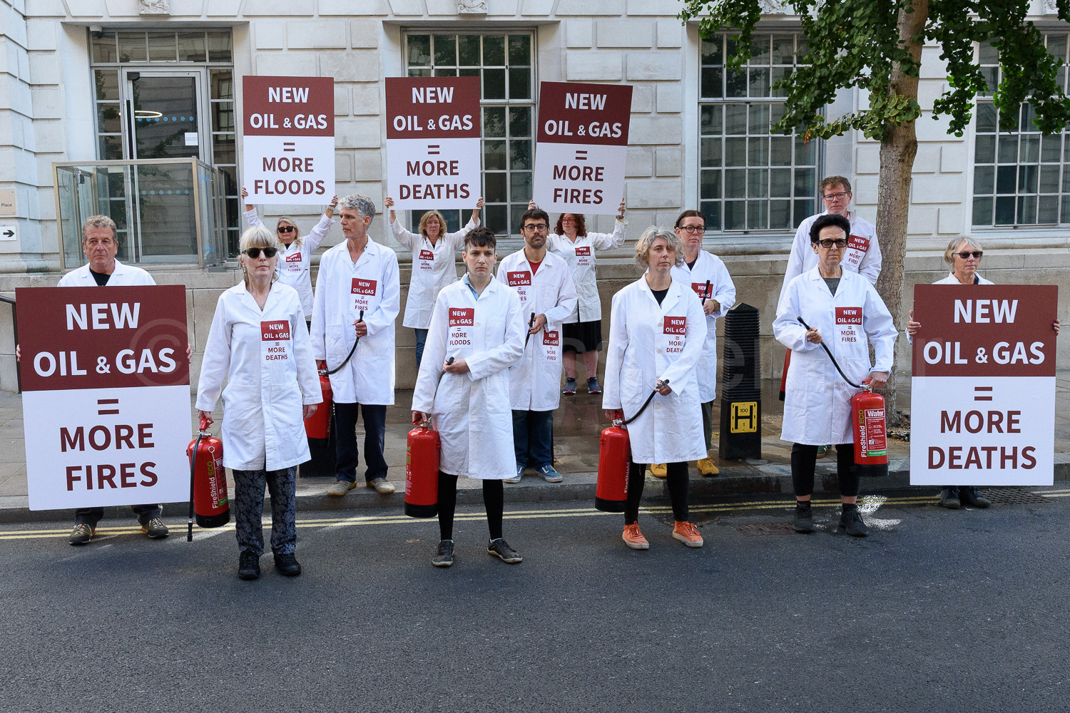 Scientists on Survival, DESNZ protest © Ron Fassbender
