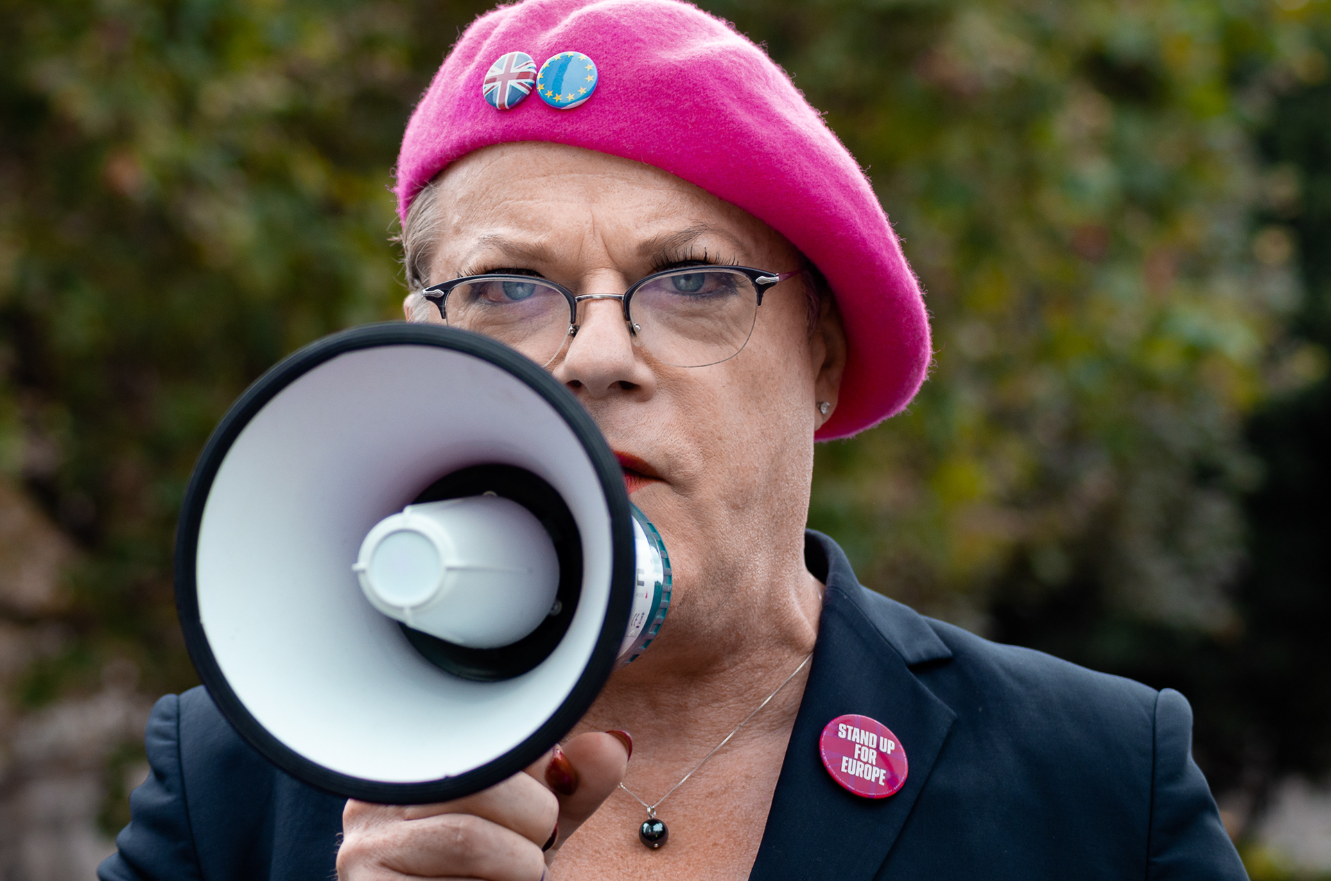 Eddie Izzard - comedian, activist, writer and marathon runner extraordinaire - addresses a pro-Europe rally. © Ron Fassbender