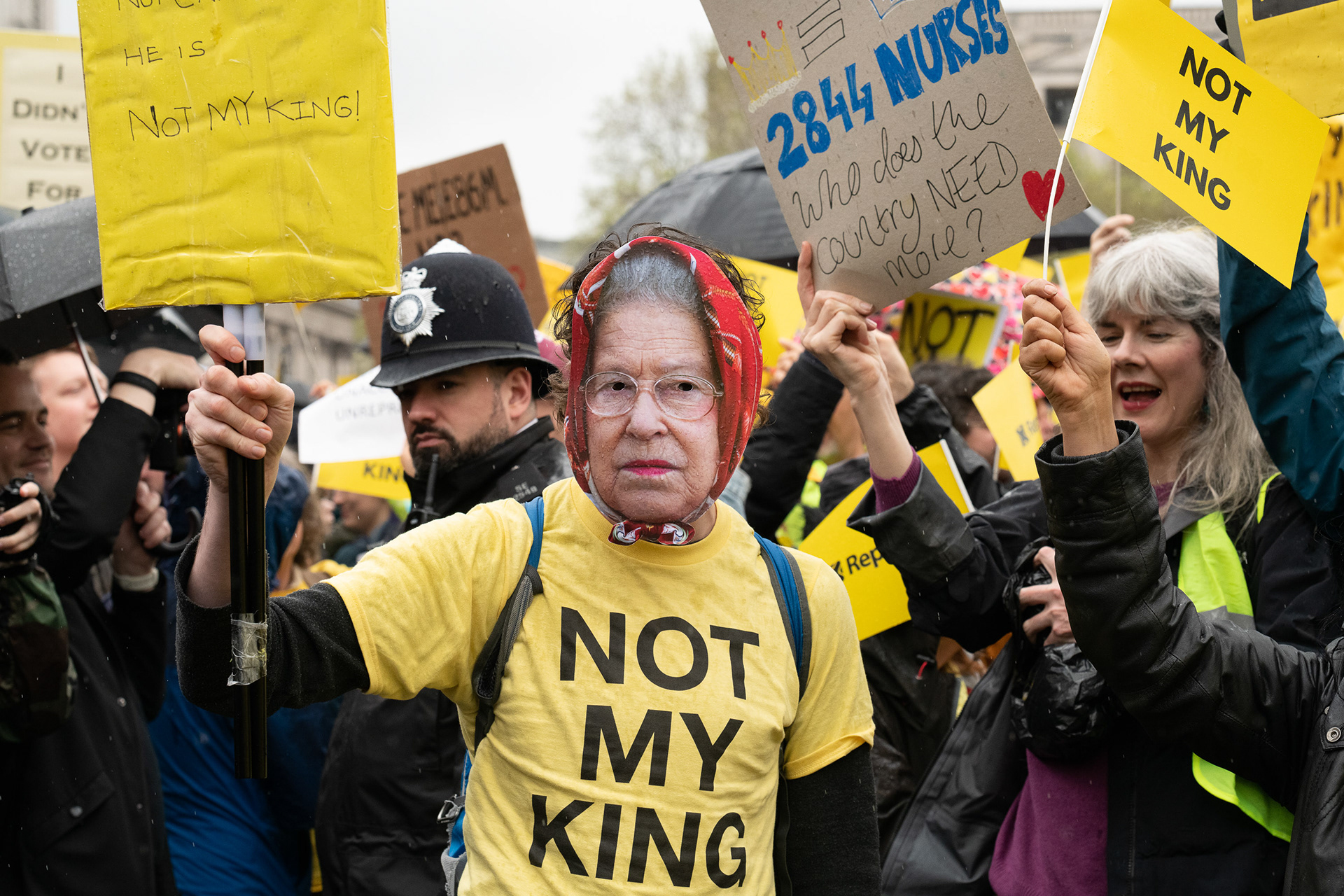 Anti-monarchy protest during the Coronation of King Charles III. © Ron Fassbender