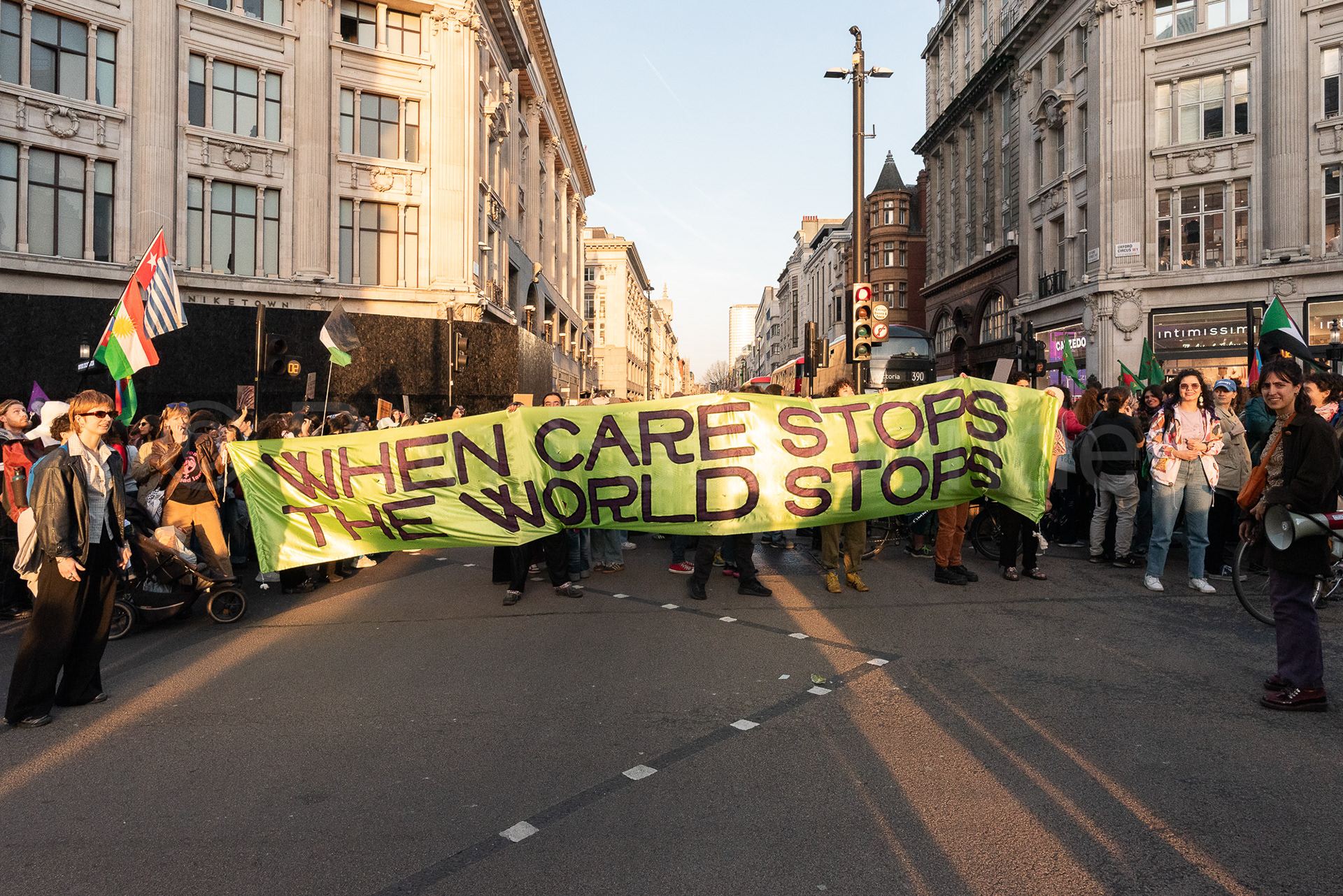 Feminist Strike in Oxford Circus © Ron Fassbender