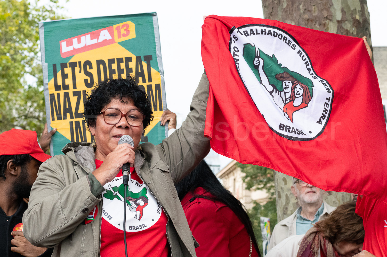 Lula supporters rally in London © Ron Fassbender