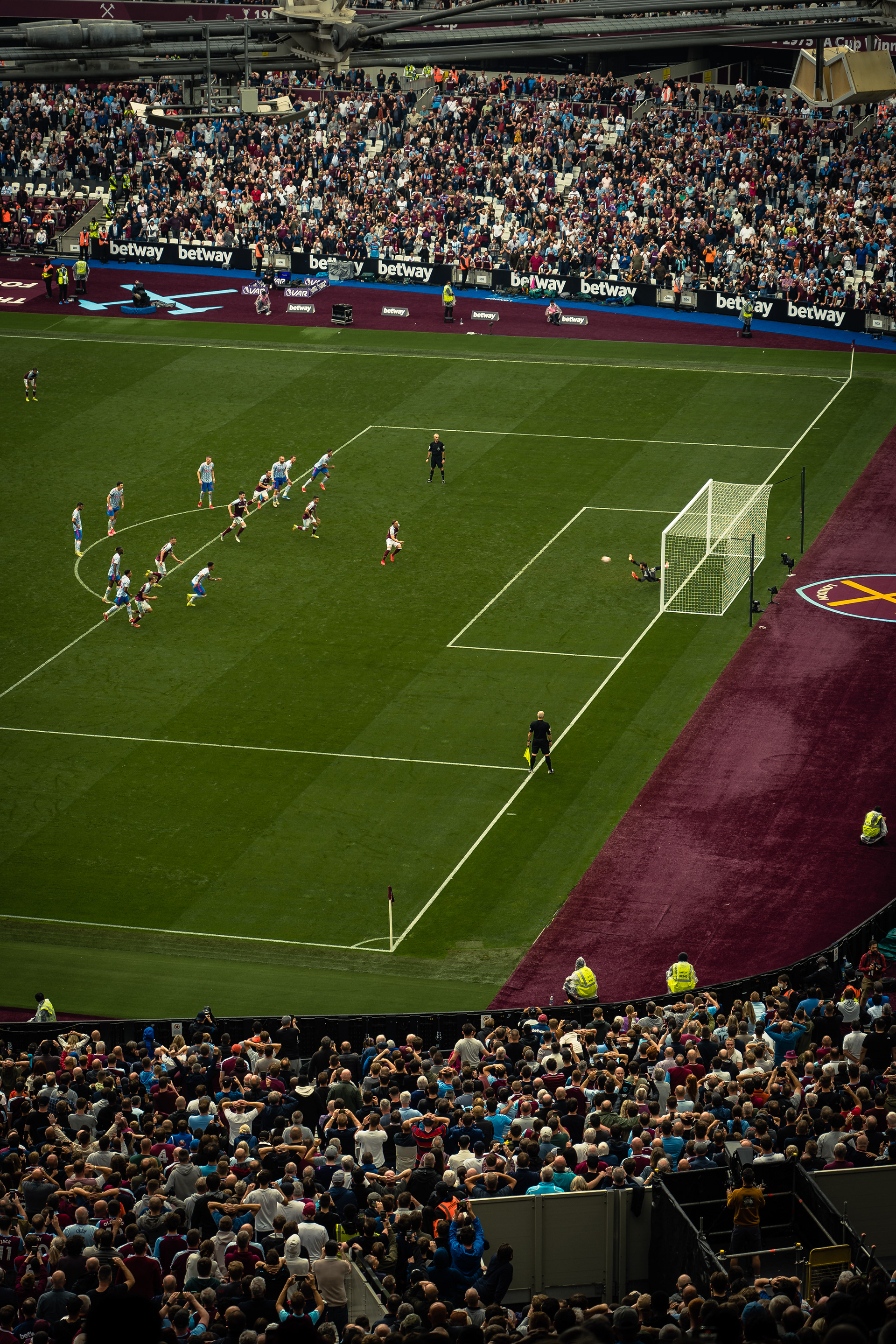 West Ham United vs. Manchester United 2021 - Last Minute Penalty Save by David De Gea