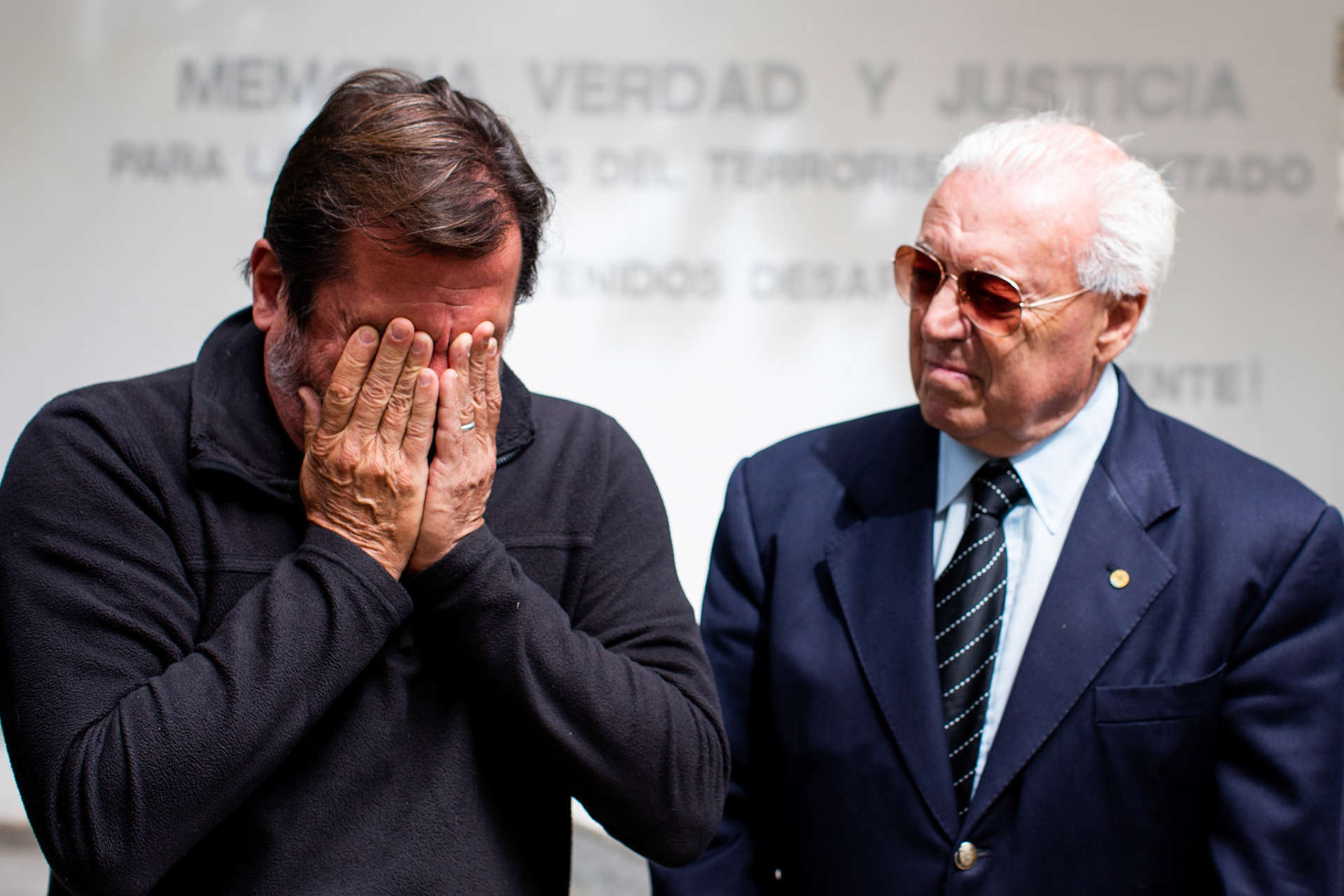 Daniel Fontana, Isabel Celia Loedel Maiztegui and Julio di Giacinti’s friend breaks down in tears while delivering a speech at Isabel Celia Loedel Maiztegui, inhumation at the La Plata Cementery in the city of La Plata, Buenos Aires.