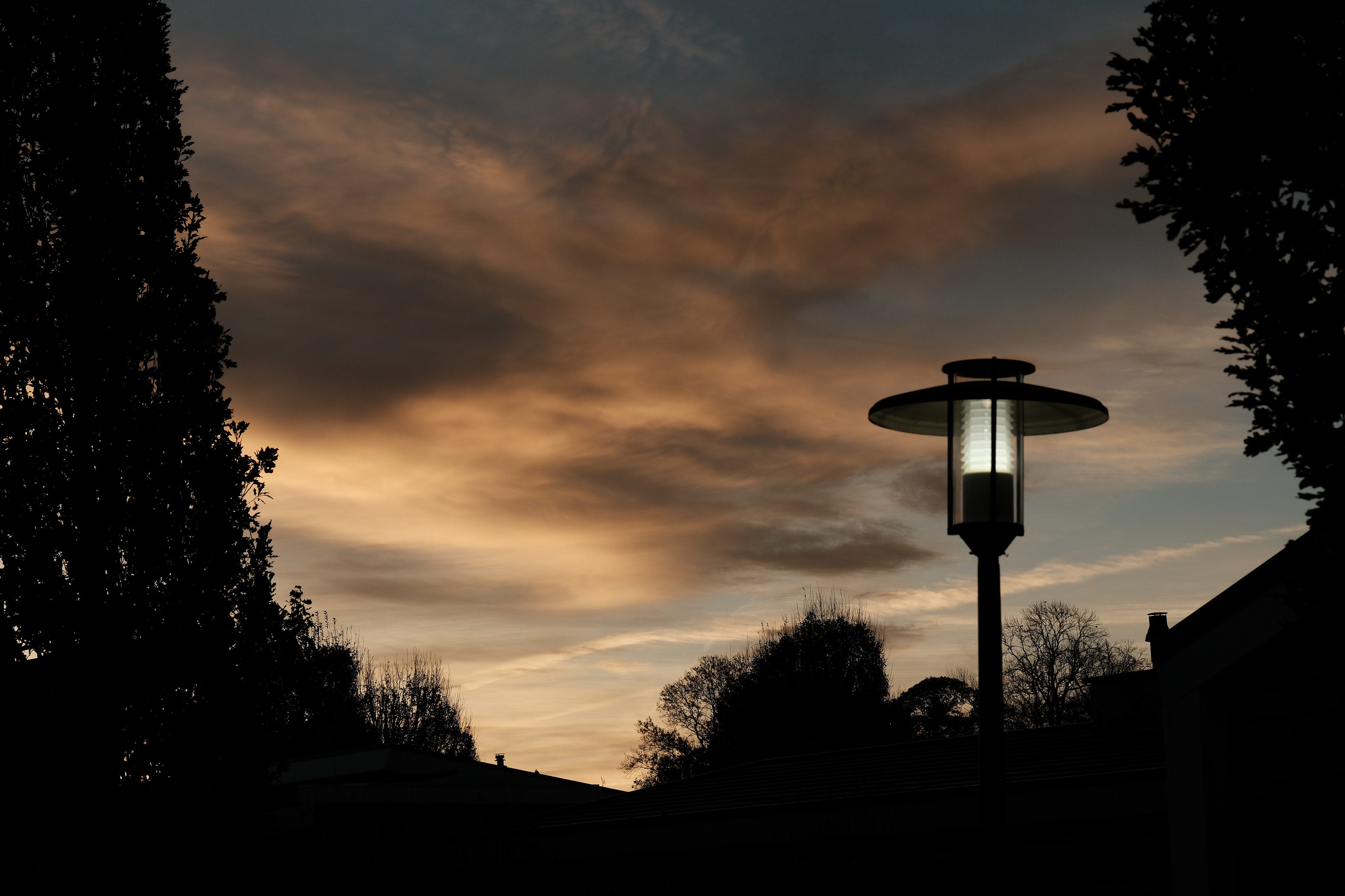 "Chromey Sunset" in Elite Chrome by Nathalie Boucry