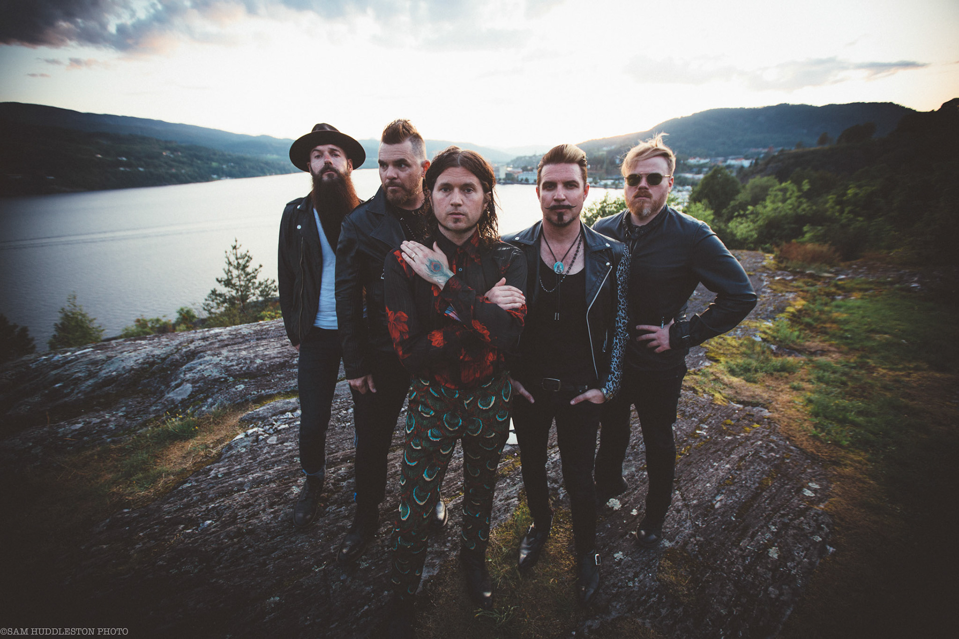RIVAL SONS 