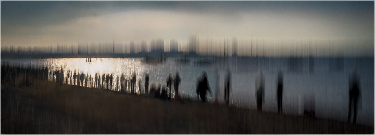 English bay beach silhouettes PH2076a -0656-60-1-70-1-2-3-4-8-9-80