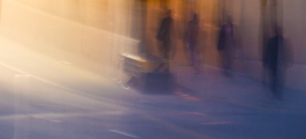 Urban anonymity 6 PH1368a -4315