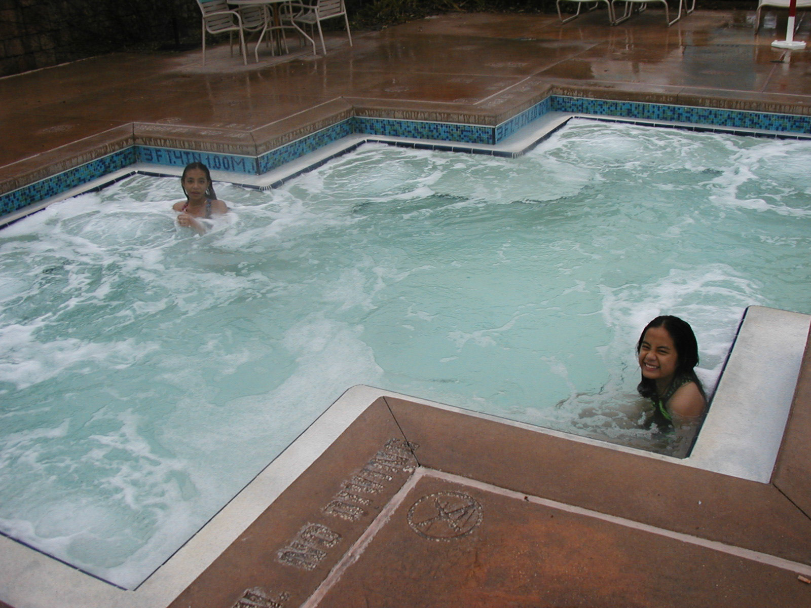 OLYMPUS DIGITAL CAMERA