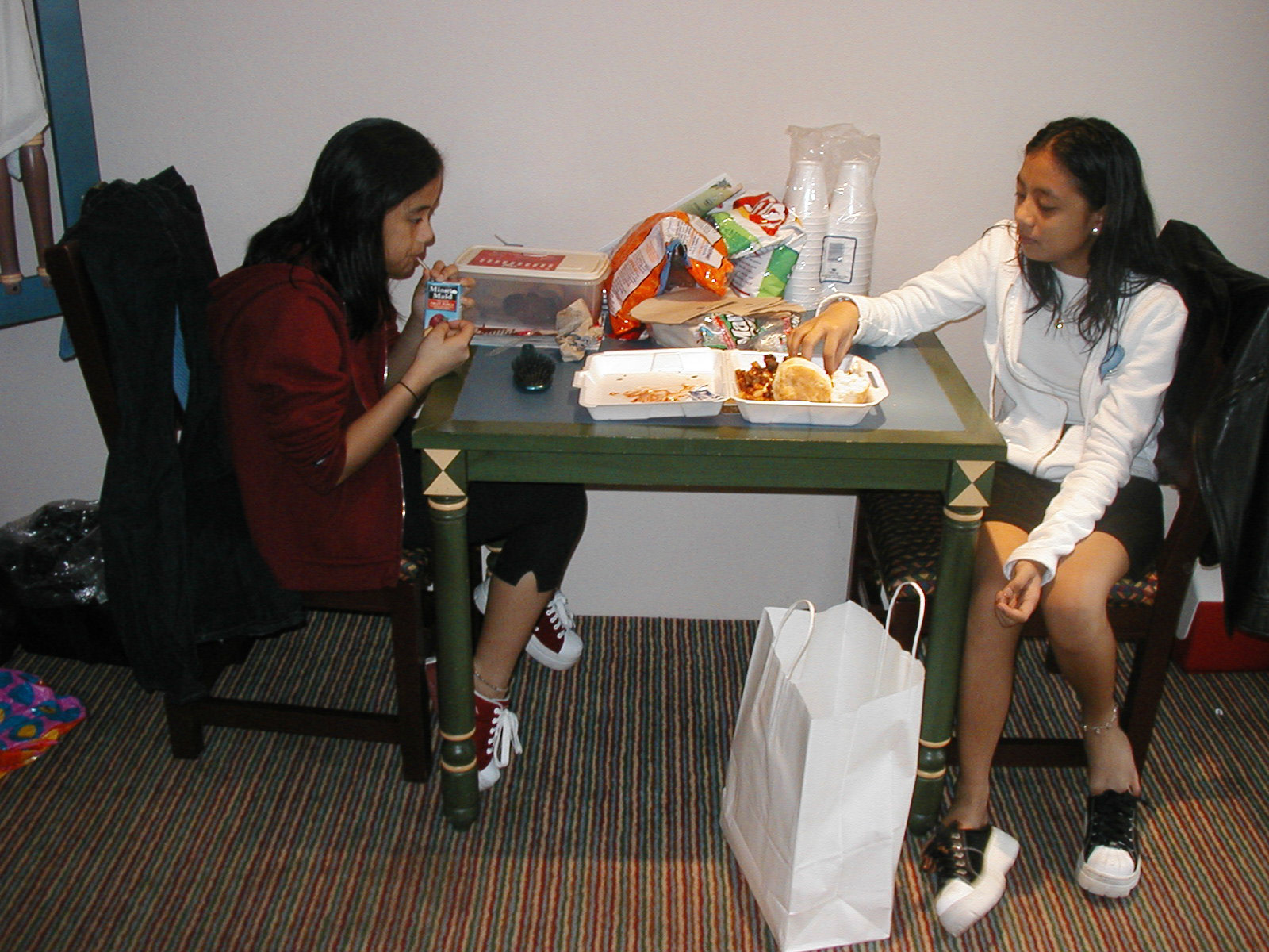 OLYMPUS DIGITAL CAMERA