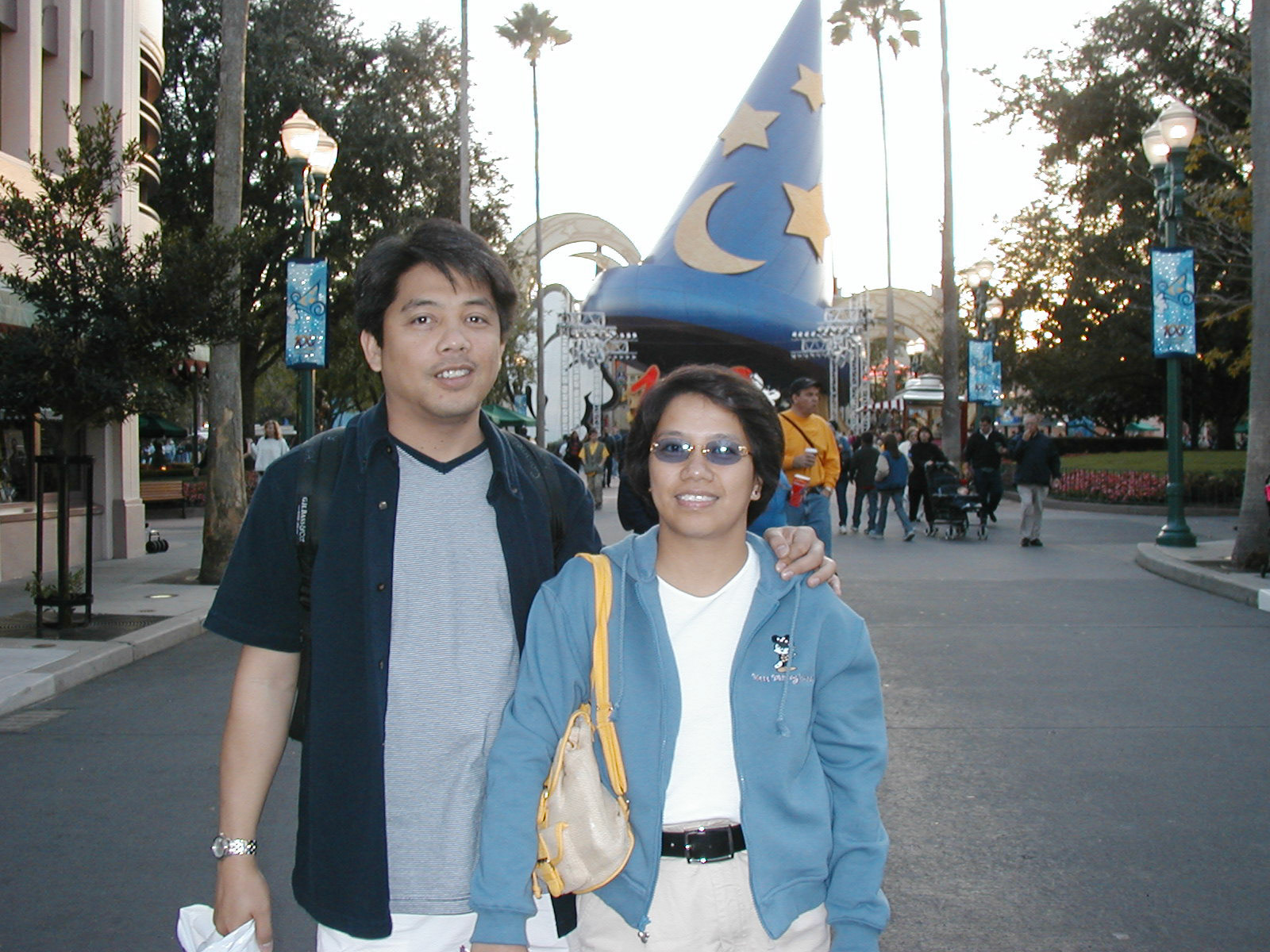 OLYMPUS DIGITAL CAMERA