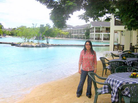 The lagoon of Plantation Bay