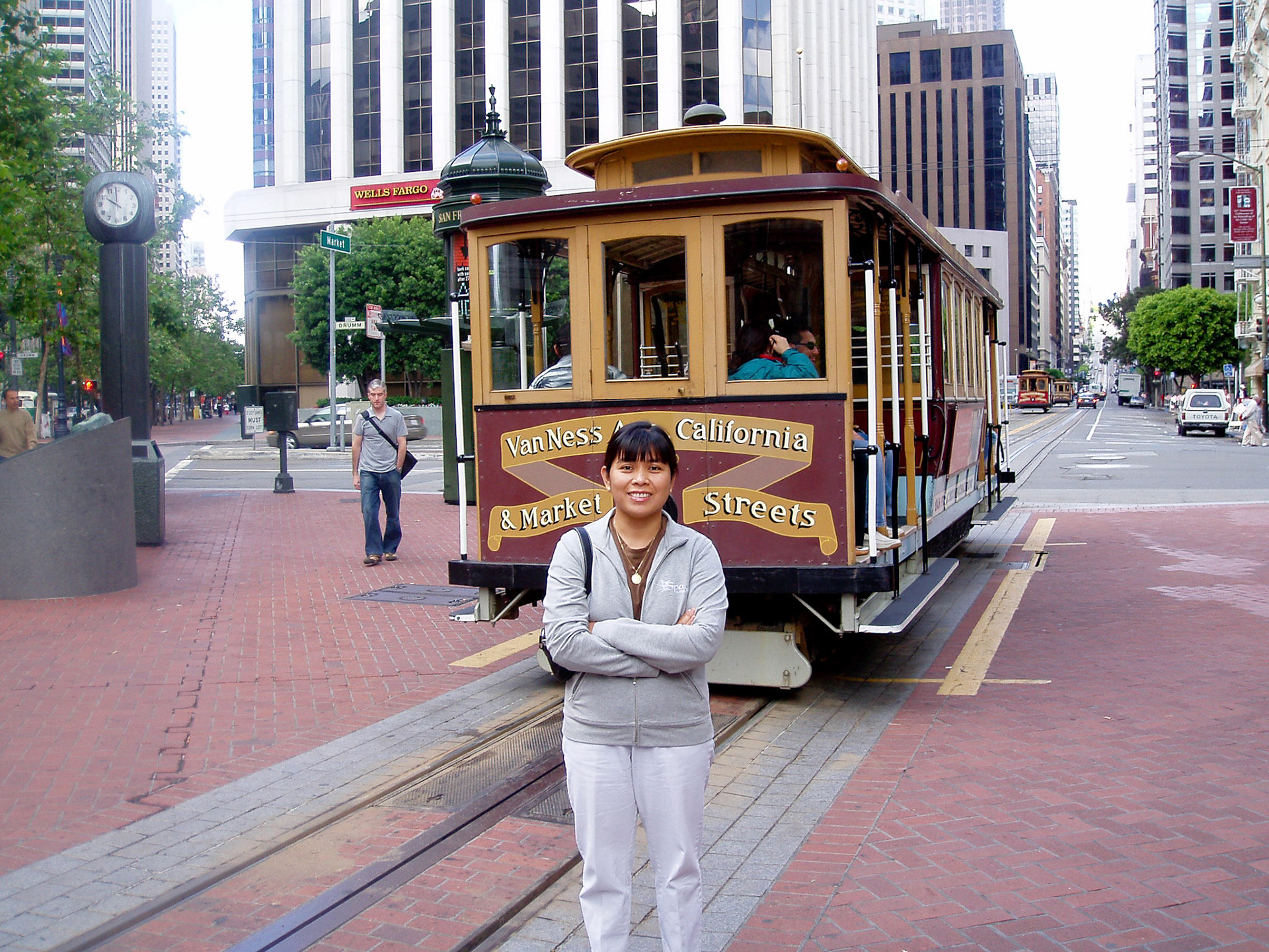 OLYMPUS DIGITAL CAMERA