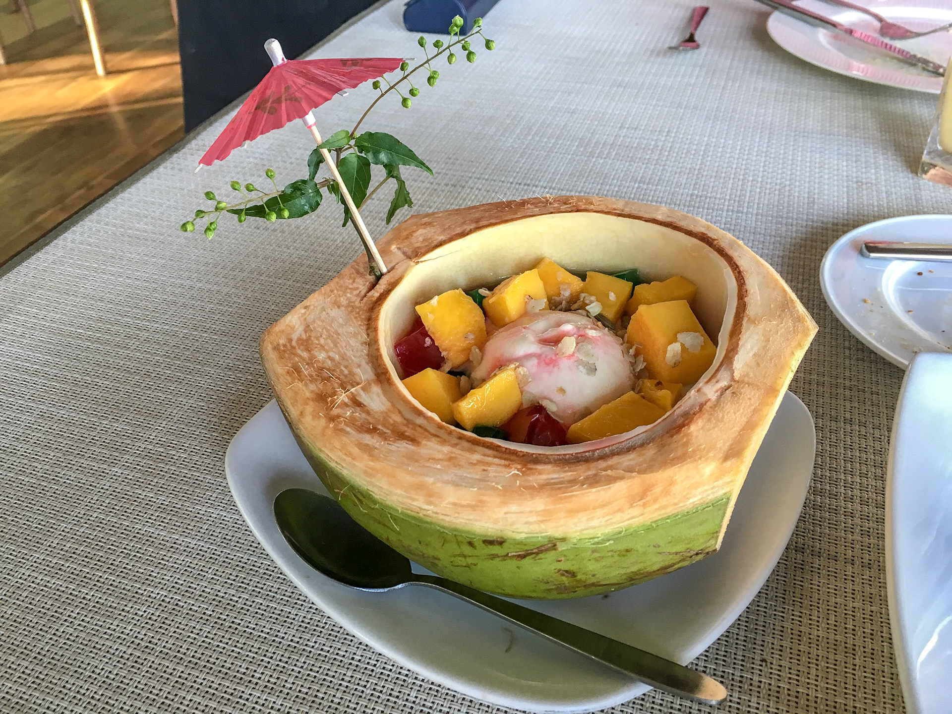 prawns, pomelo, and papaya with marinated asian dressing