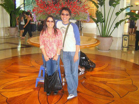 12:00 noon, check-out time sa Shangri-la