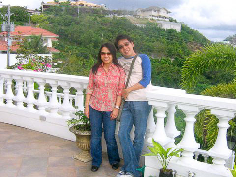 Friendly neighbors at Maria Luisa