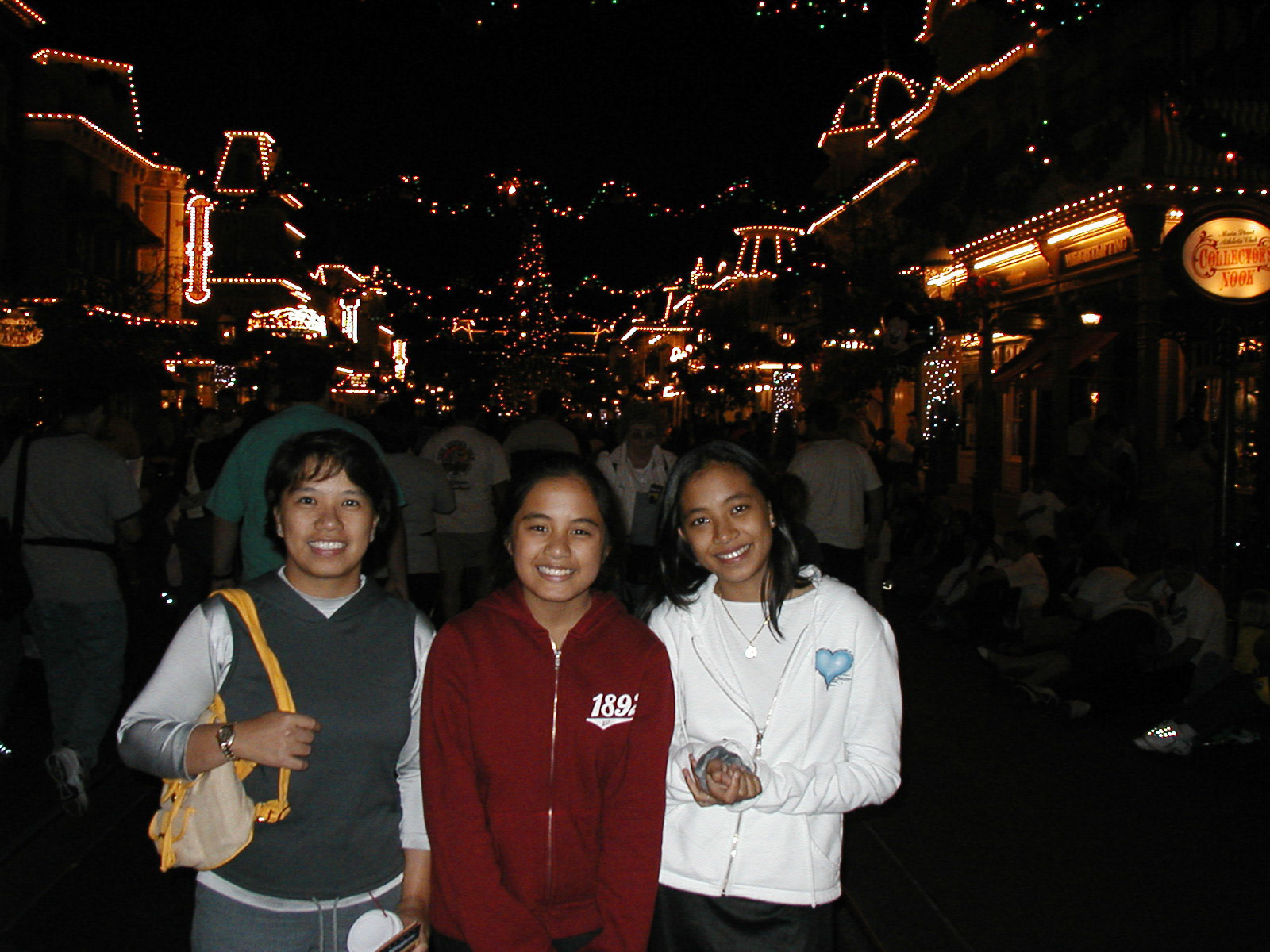 OLYMPUS DIGITAL CAMERA