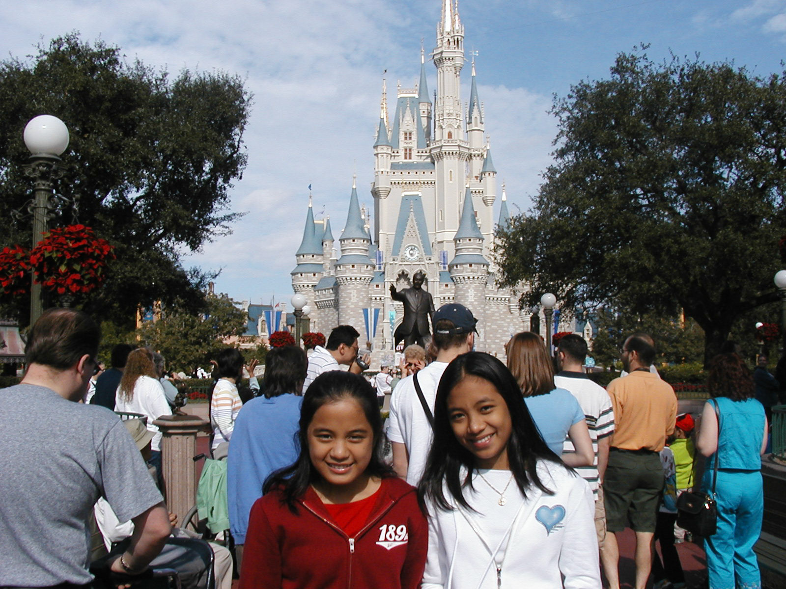 OLYMPUS DIGITAL CAMERA