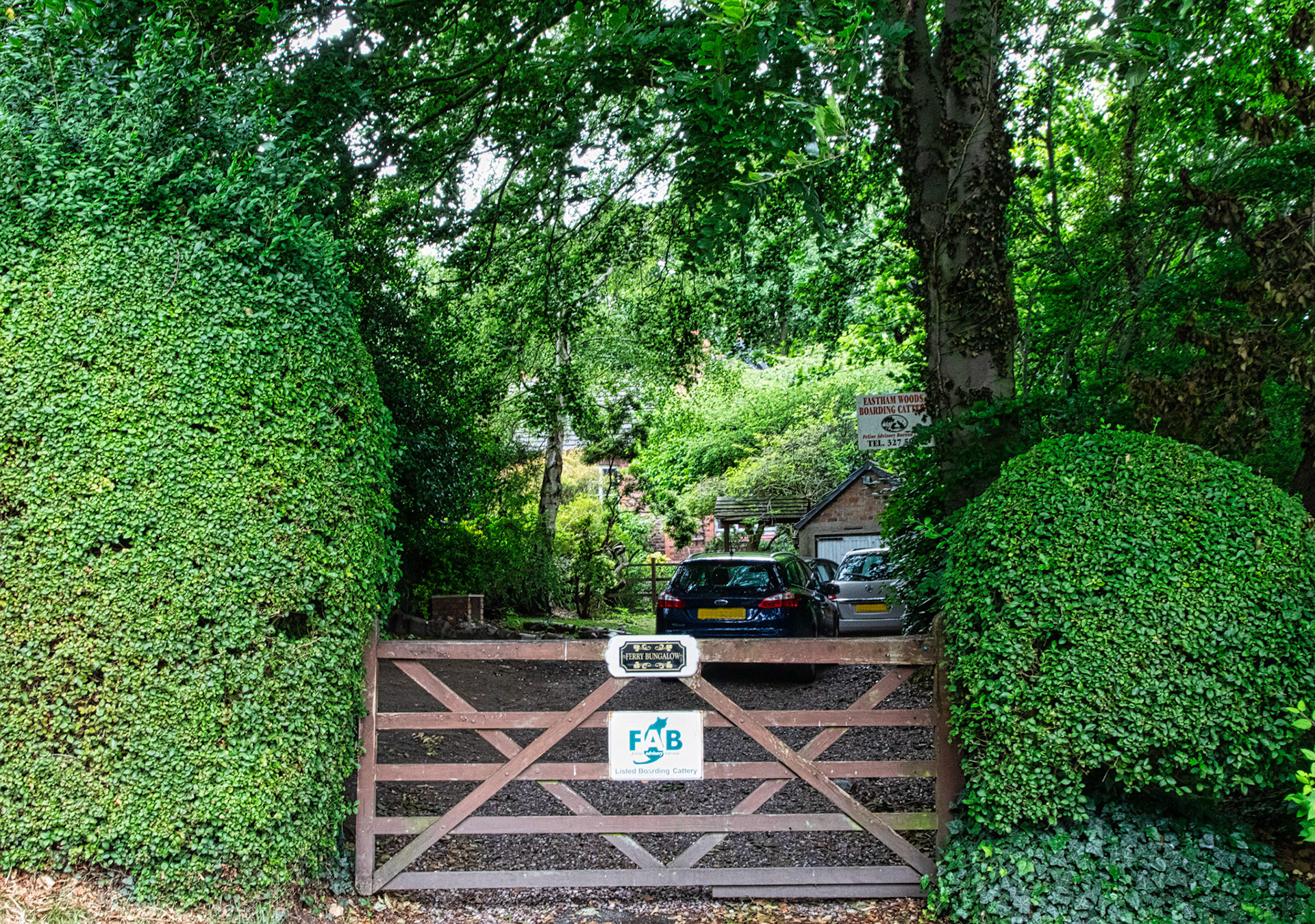 Ferry Bungalow - Cattery