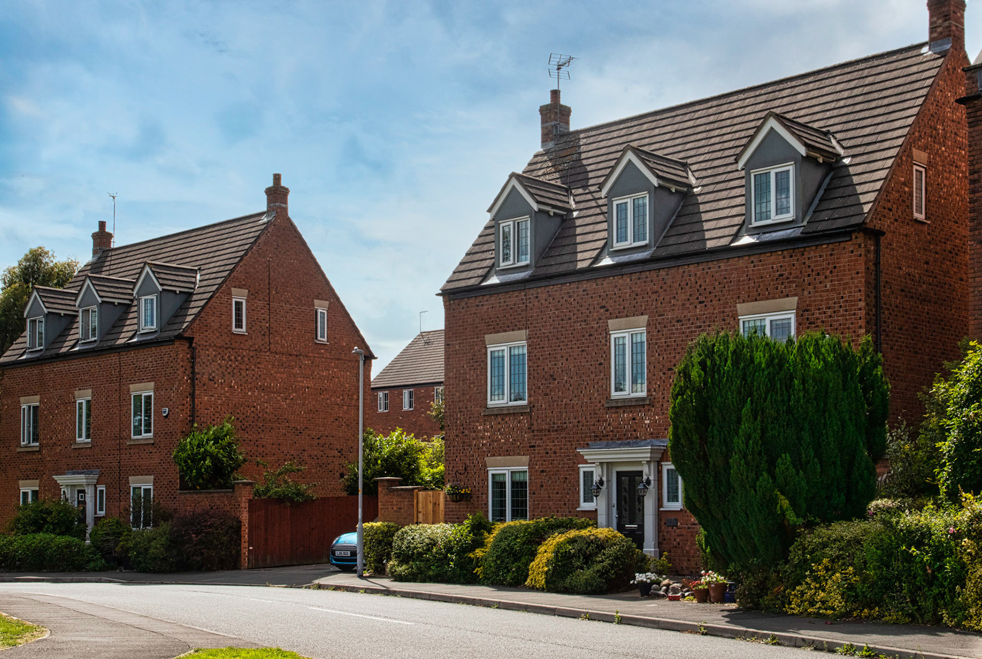 43 - 41 Torr Drive