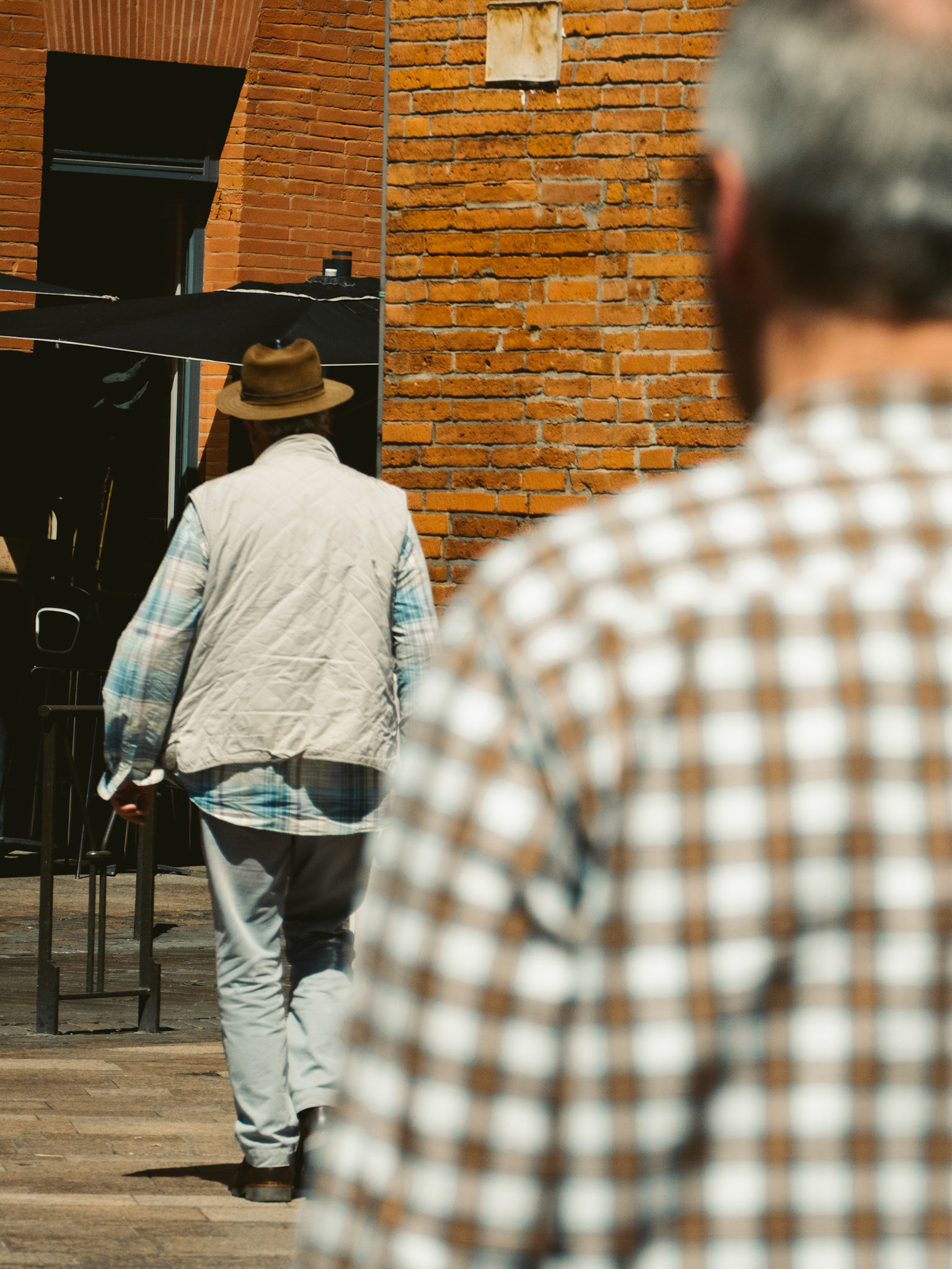 L'HOMME AU CHAPEAU PART.1