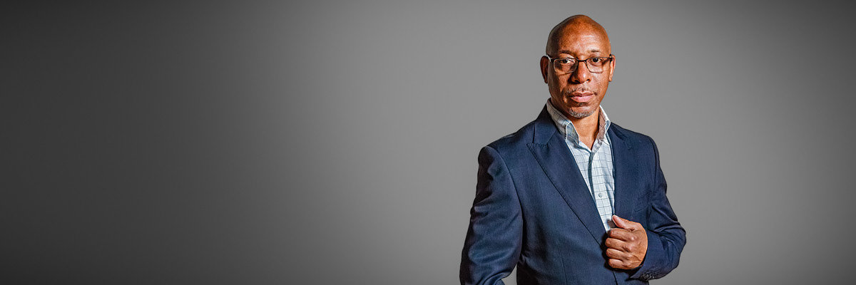 20160821-UK-Show-Love-4931-2: Classic Portraits Social Media Banner Cover