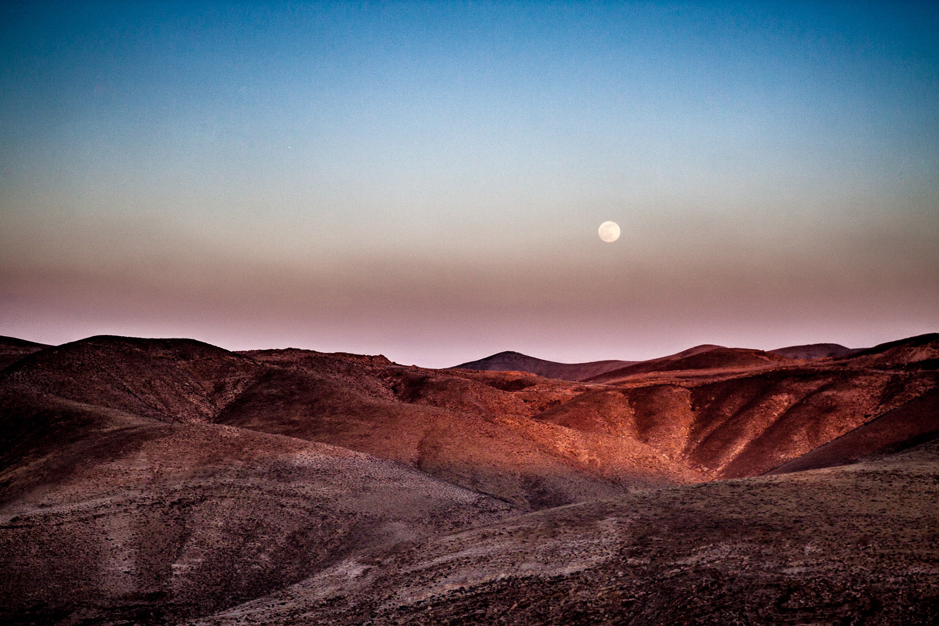 2014-06 Israel 9833: Full moon over the dessert, Judea