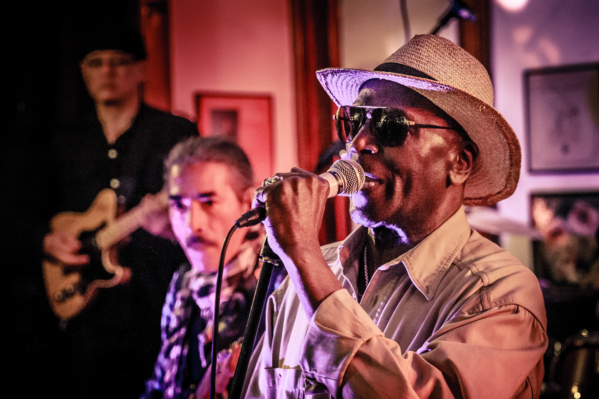 2016-03 UK - London 1077: The great Titãs during The RumBand's live video recording performance at The Prince of Wales Pub