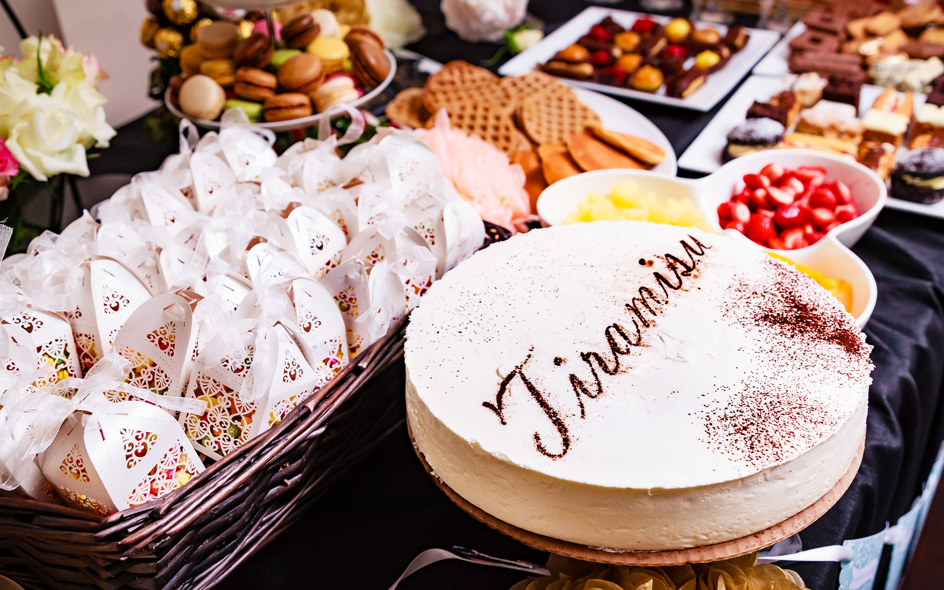 2016-05 UK - Iver 2533: Bridal Shower Party