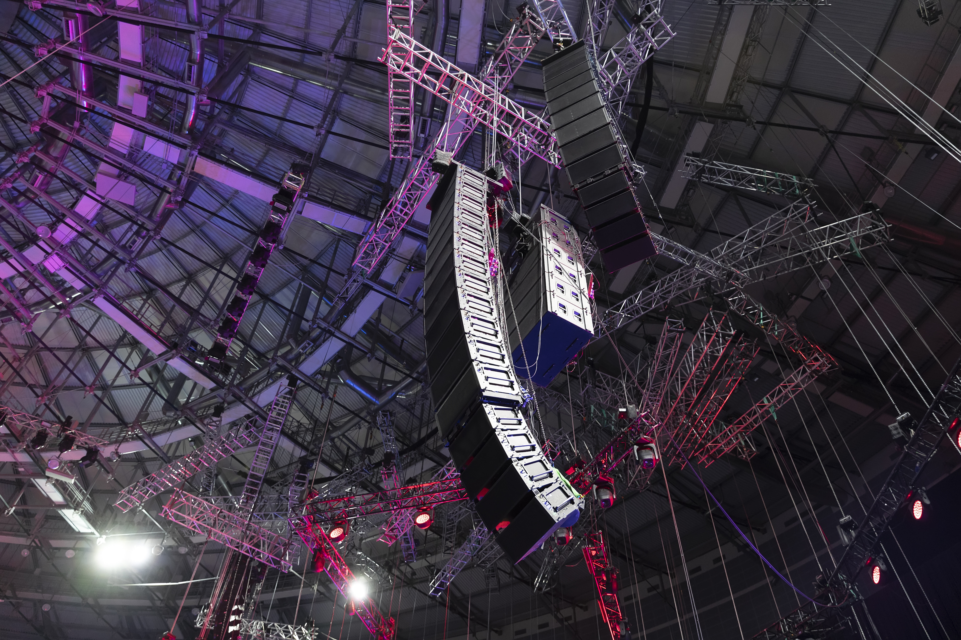 LINE ARRLINE ARRAY AY 