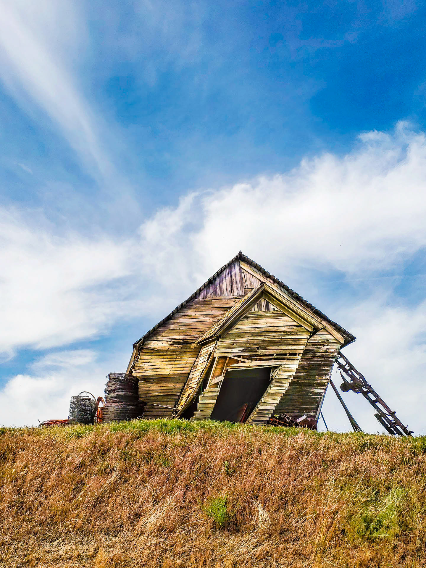 Dilapidated V