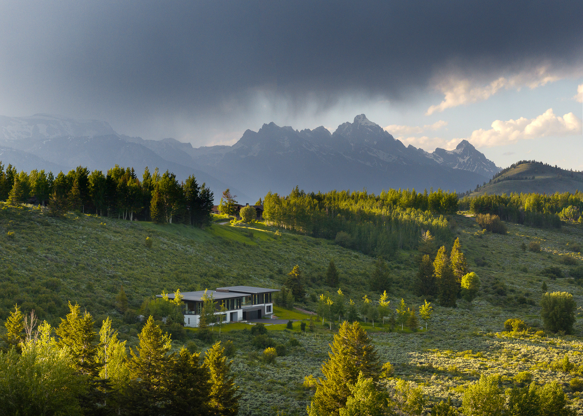 Sky House in Jackson Hole, Wyoming.  Photographer Aaron Kraft Krafty Photos.  Architectural design by Dieter Vander Velpen Architects and KT814 Architects, Architecture photography, interior design photography, jackson hole, Wyoming